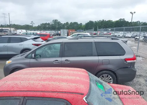 2011 Toyota Sienna Xle V6 from USA, damaged, VIN 5TDYK3DC9BS114078